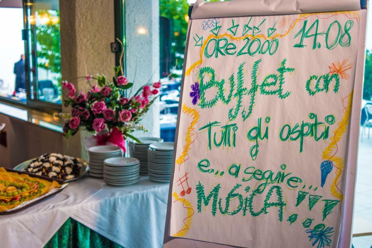 Albergo Capo Est Gabicce Mare Extérieur photo