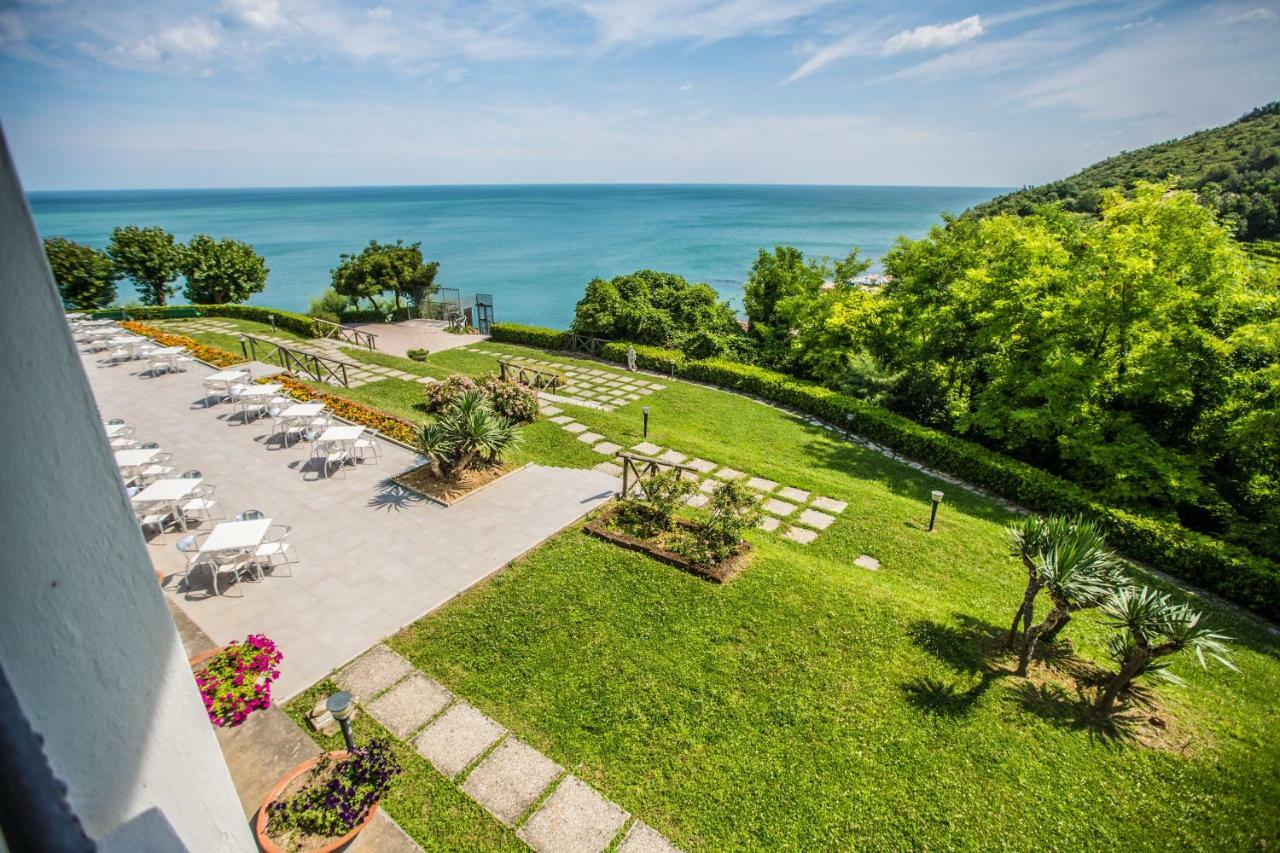 Albergo Capo Est Gabicce Mare Extérieur photo