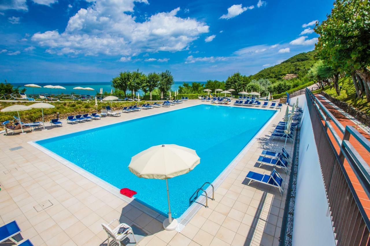 Albergo Capo Est Gabicce Mare Extérieur photo